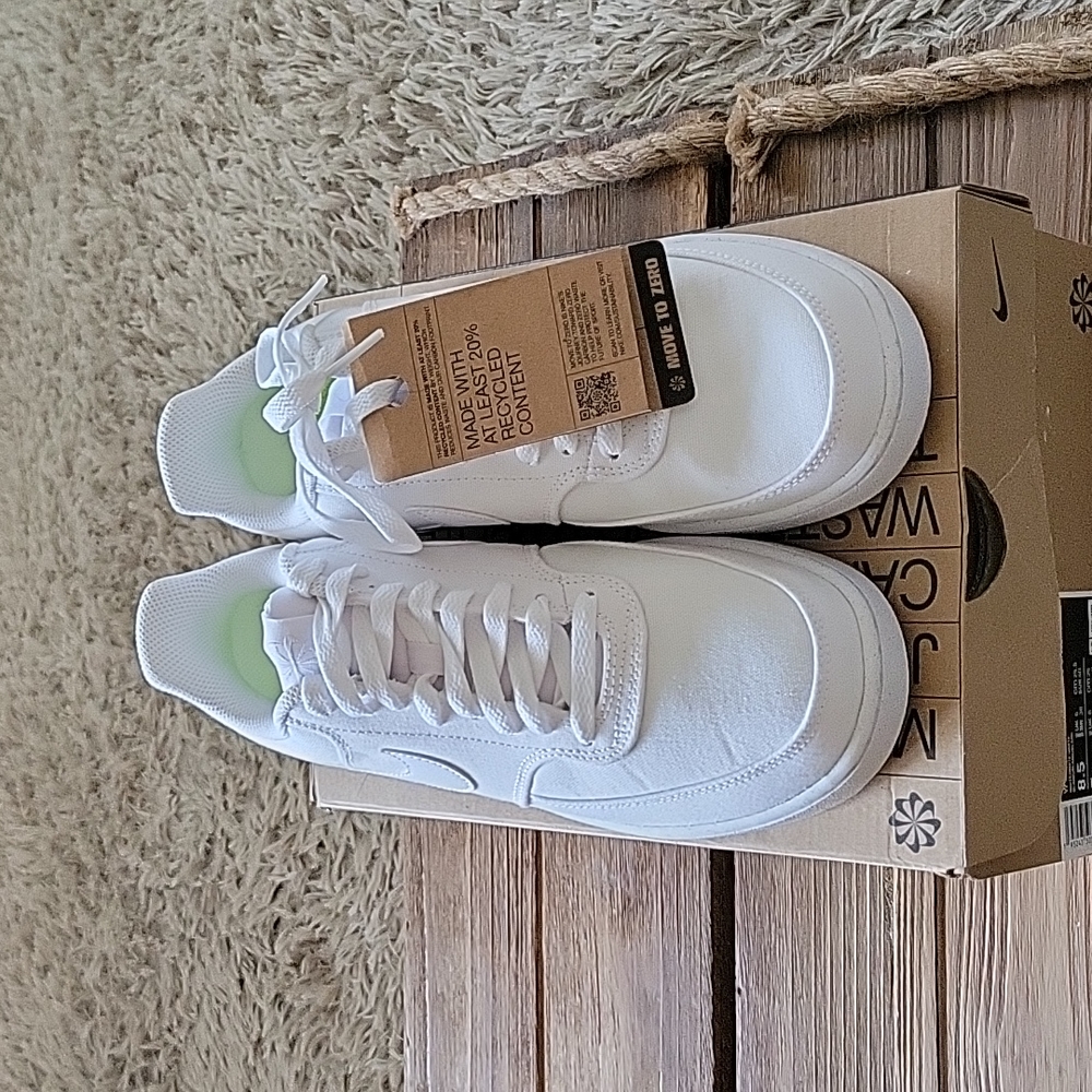 Womens Nike Court Vision Canvas NIB 8.5